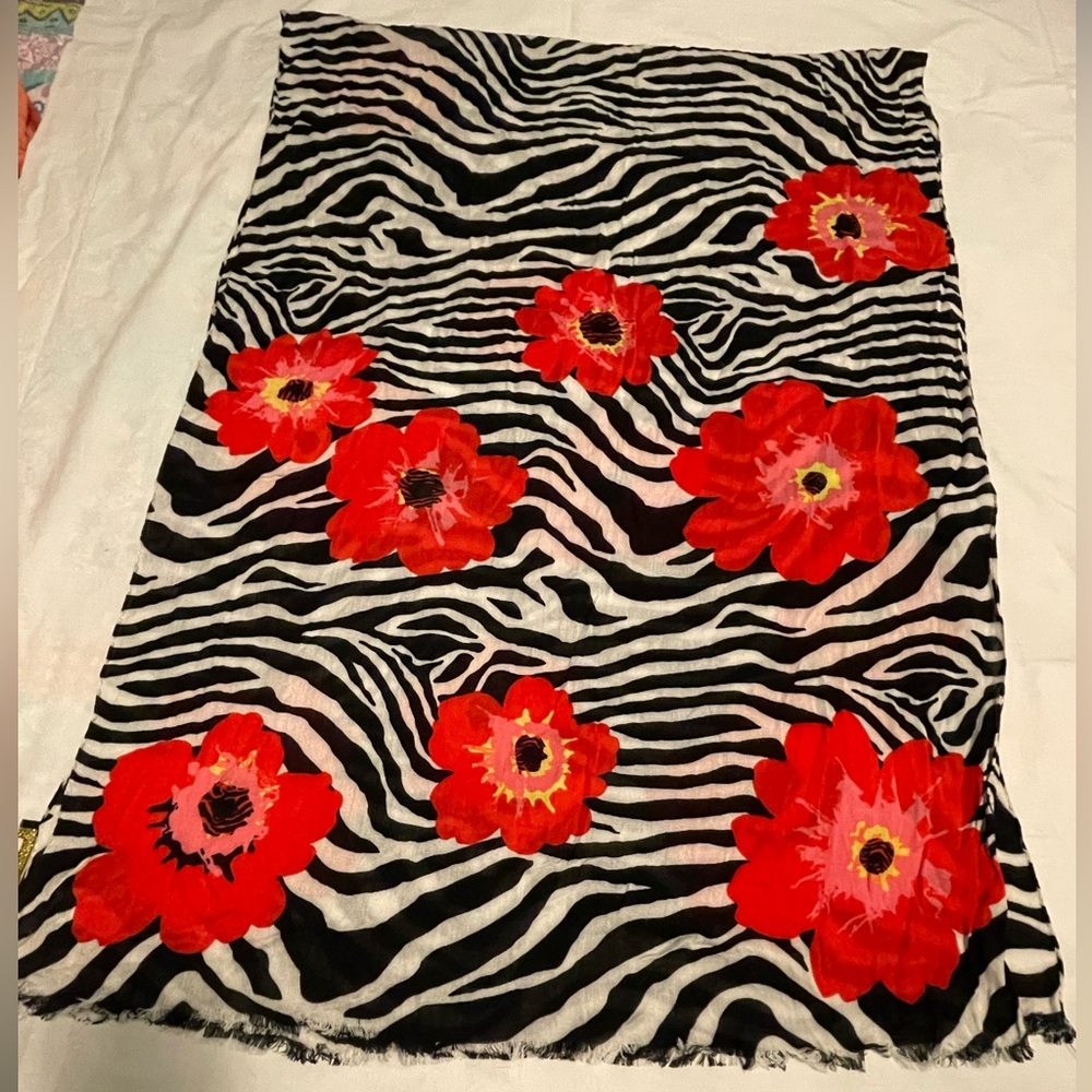 🧣 Joan Rivers Red Poppy & Zebra Stripe Wrap/Scarf w/Frayed Edge. 🧣 - Picture 3 of 16